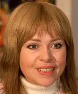 Арина Ефремова