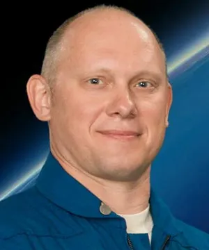 Олег Артемьев
