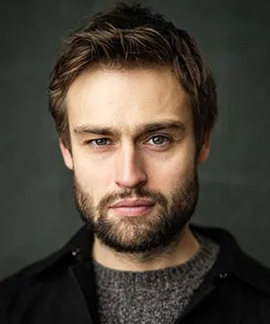 Дуглас Бут (Douglas Booth)