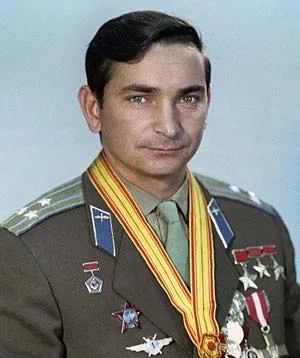 Валерий Быковский