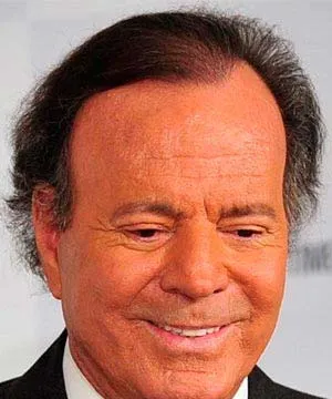 Хулио Иглесиас (Julio Iglesias)