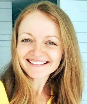 Елена Жирова