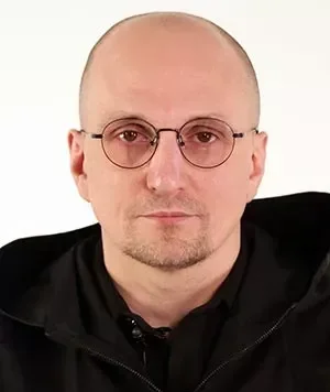 Сергей Карнаухов
