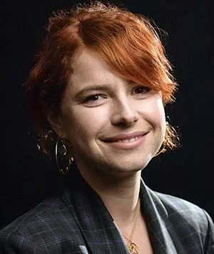 Джесси Бакли (Jessie Buckley)