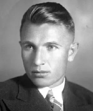 Алексей Баринов
