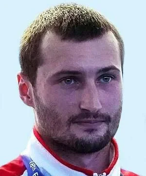 Александр Бондарь (прыжки в воду)