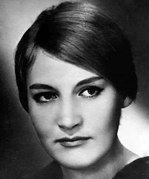 Лариса Буркова