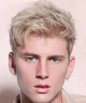 Колсон Бэйкер (Colson Baker)