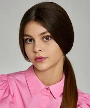 Анна Изотова